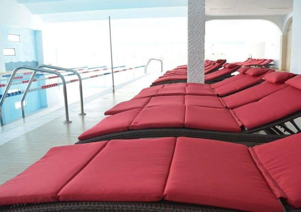 Pik Elegance Hotel Ploiesti Ngoại thất bức ảnh