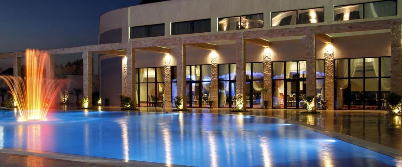 Pik Elegance Hotel Ploiesti Ngoại thất bức ảnh